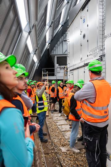 From the upper gallery near the roof, visitors observed a demonstration of the dehumidification air-handling system. | Photo: Svatopluk Pelčák