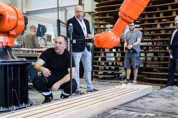 David Bečkovský vysvětluje postup 3D tisku betonu | foto: Dagmar Sukopová, FAST VUT