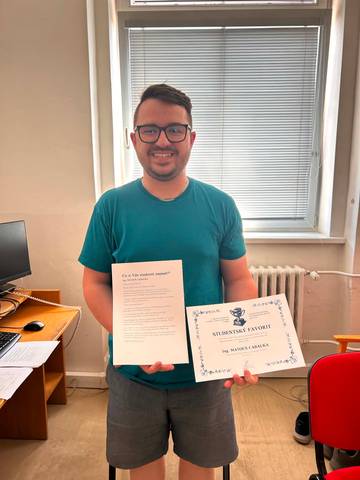 Matouš Cabalka z Ústavu matematiky a deskriptivní geometrie si kromě ocenění odnáší také feedback od studentů. | Foto: FAST VUT