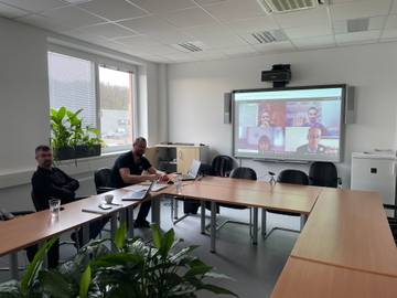 Online kick-off meeting
