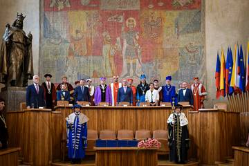 Shromáždění je připraveno na příchod nových profesorů a profesorek. | Foto: MŠMT