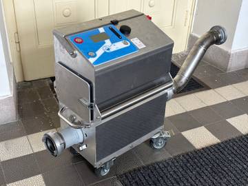 Proplachovací robot Astacus