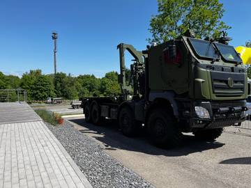 Vojenská technika ve VIP prostoru