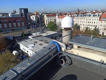 Permanentní GNSS stanici WROC obdobně využívají polští geodeti